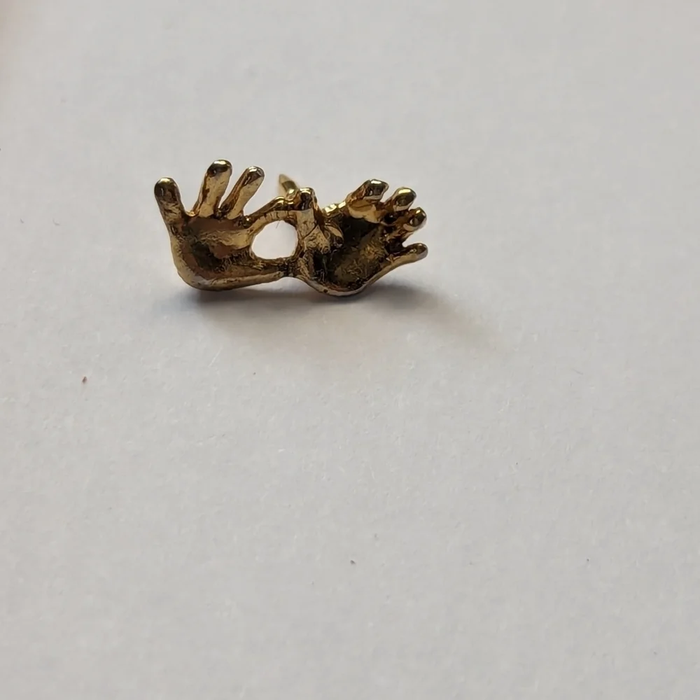 12 weeks pregnant hand pins 3 gold t1one one silver tone. Birth Announcement